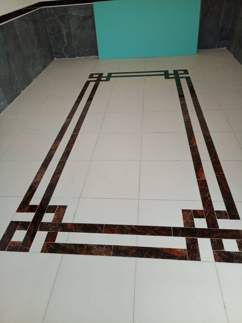 خلفه سيراميك مرمر بورسلين كاشي ارضي جداري عمل درجه اولا والتزام بالعمل عمل ديكورات نقشات بالرضيه نقشات بالجدار عمل واجهات تقطيع واجهات بسيراميك او بورسلين 
أرقامي
وعمل سقوف ثانويه 
***********  _يوجد واتساب

. 

***********  _يوجد واتساب
