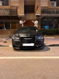 اوباما C300 مديل 2018 RT 5•7 السياره مغلفه اسود طافي لون الاصل اسود  ت...