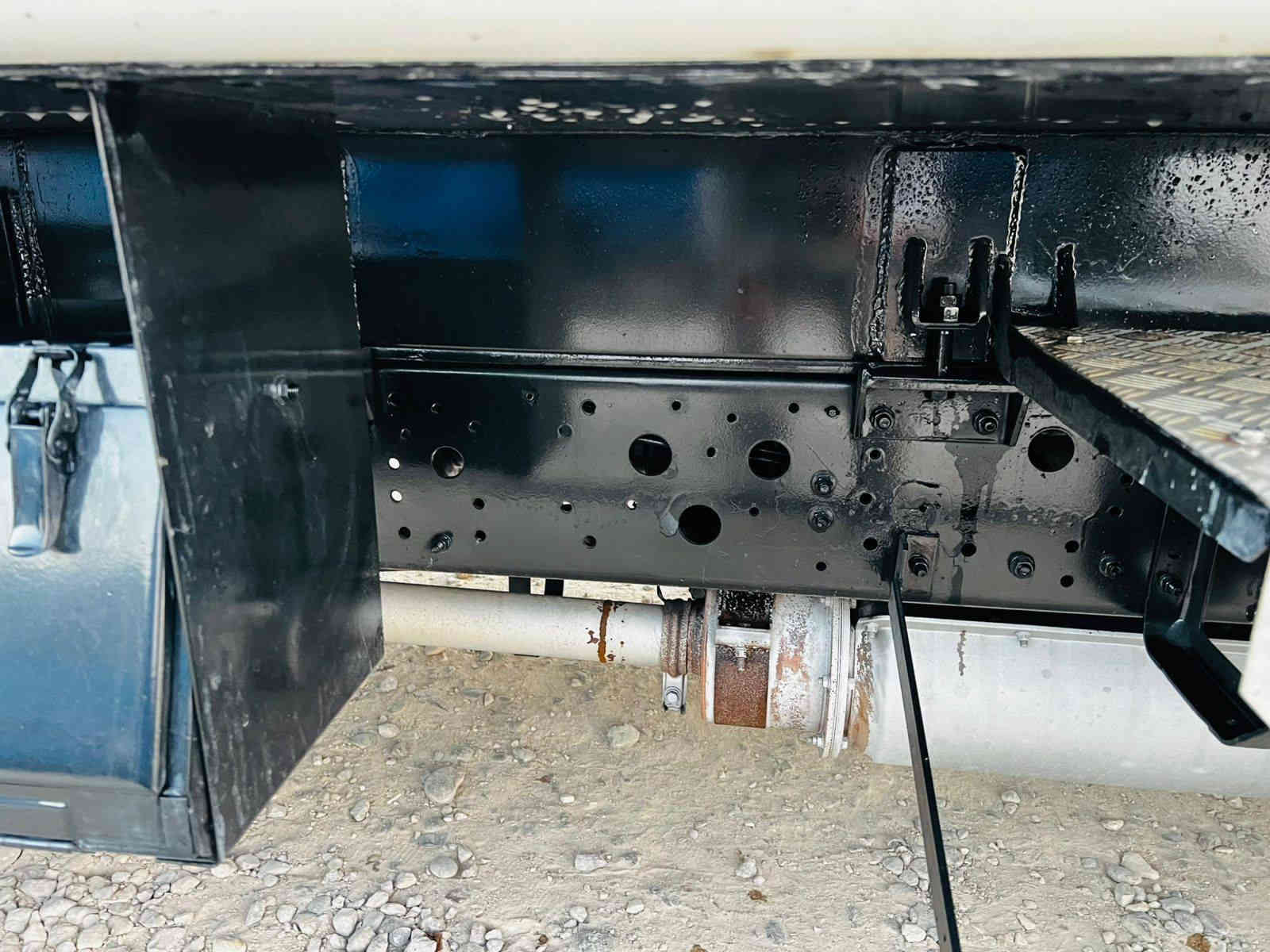 اللهم صل ع محمد وآل محمد 👍🇮🇶🇮🇶
هينو شيطان كابسه نفايات كبسه 10 مكعب 
مكينه 5 سلندر كهرباء دخول جديد 
 معرض النصر / قضاء النصر / ذي قار 
***********
***********
