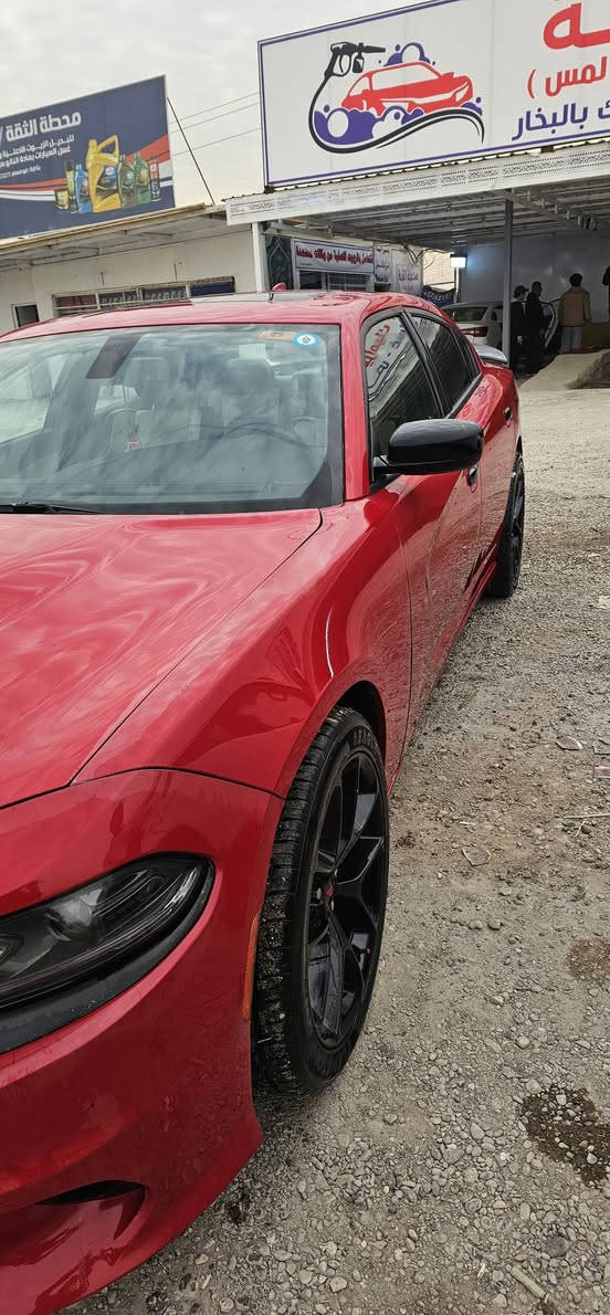 السلام عليكم 
جارجر GT  2018
ماشيه ٢١٥ الف كيلو فور ويل ملغي ميكانيك وكهرباء 
السعر ١٧ 
***********
ماشية ٢١٥ الف كيلو
بغداد - مجمع بسماية
