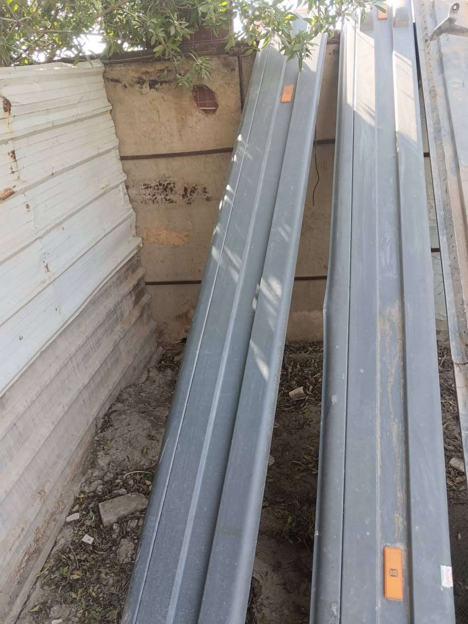 السلام عليكم زوج صناديق بلاستك مال آتيكو واسبايدرات للاستفسار الاتصال على الرقم ***********
