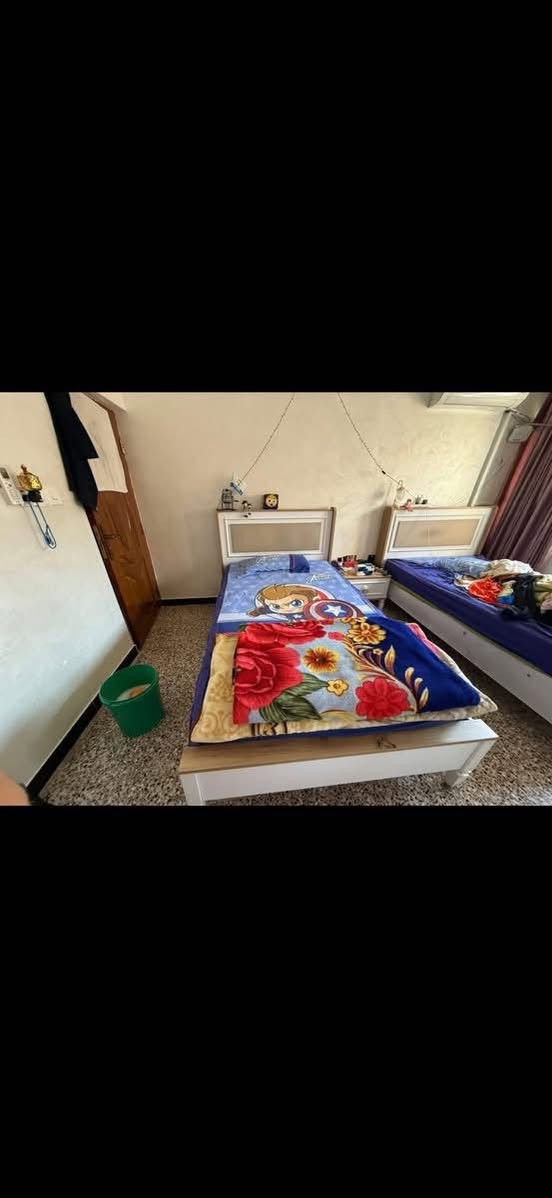 للبيع سرير نفر ونص مع دوشك نفر ونص ايضاً يحتوي ع مخزن للاستفسار الرجاء مراسلتي وتؤمرون أمر


**إذا كنت صاحب هذا الإعلان وتريد حذفه لأي سبب، رجاءا أرسل رسالة إلى الدعم الفني**