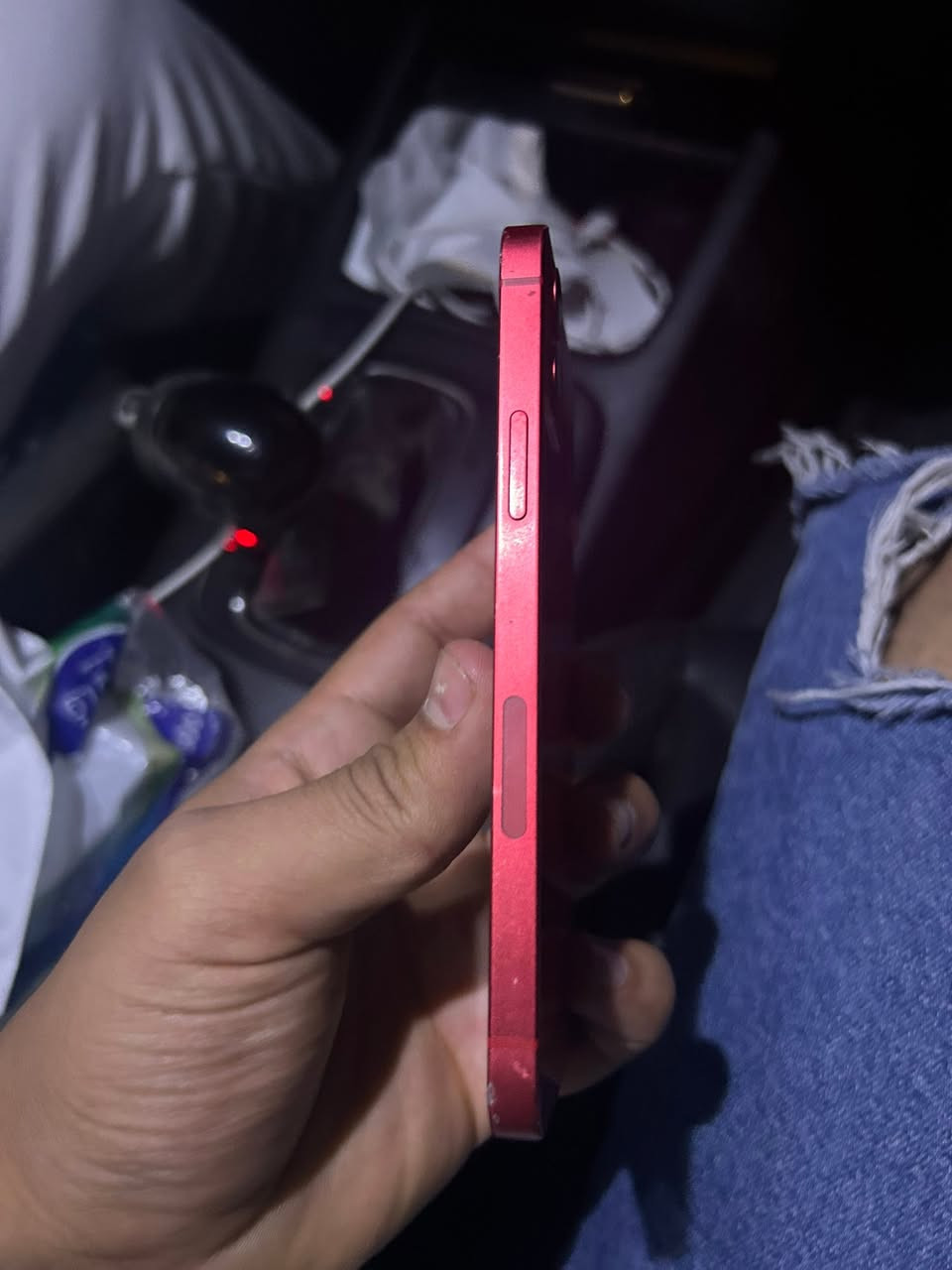 السلام عليكم عندي ايفون 12 عادي ذكرته 128 بطارية74
جهاز ما مفتوح ابد بي هاي الطخه ما بيه ولا مثر عليه مكاني بغداد الكماليه السعر 290 قفل من الخير بدون ملحقات جهاز مكفول الهاتف ***********
