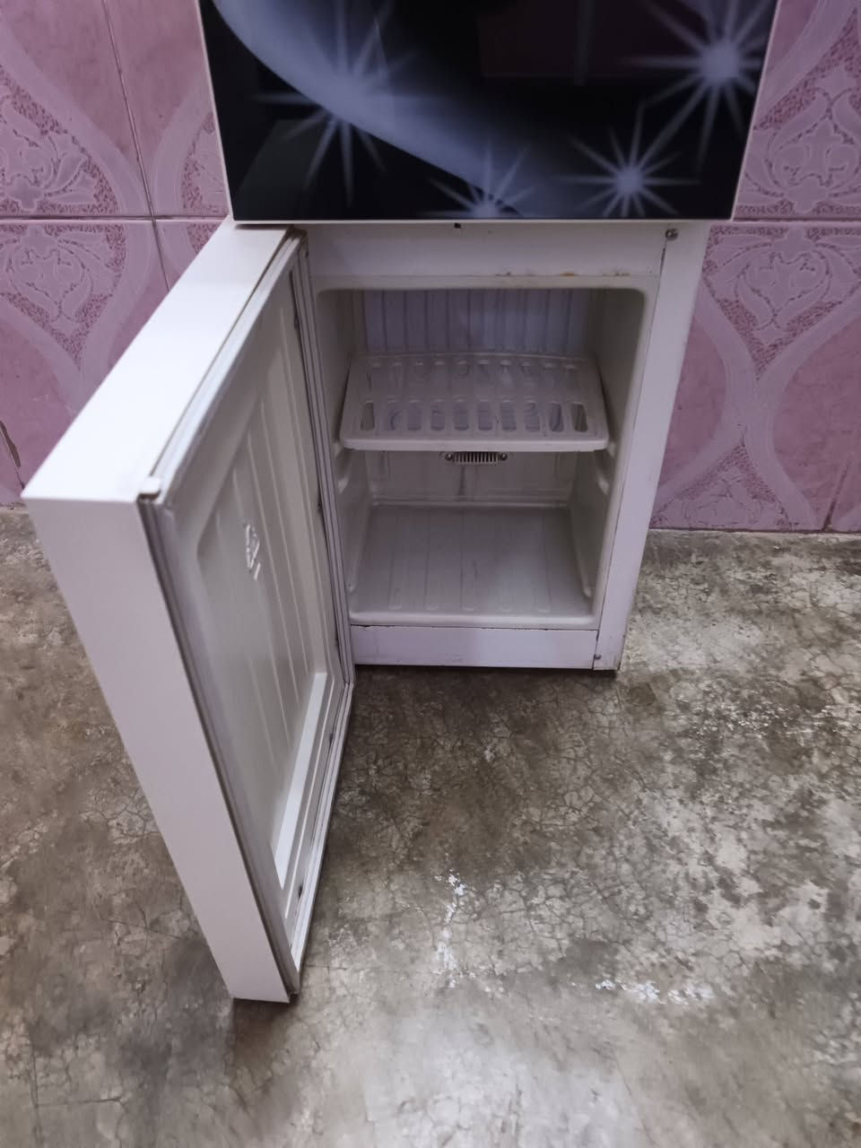 براد شغال حار بارد ثلاجه  مابيه عيب سعر 65 وبيه مجال مكاني كركوك حي عسكري شراي اتصل ***********
