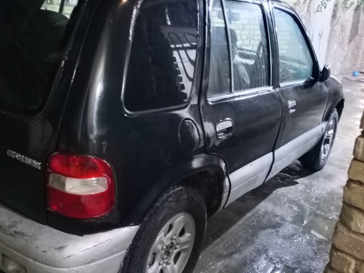 سبورتج موديل 93 سنوية 26
دواخل نضيفه محرك ونجي كربلائي 
سيارة نضيفة وشغالة 
السعر 33 وبيها مجال 
***********
***********
