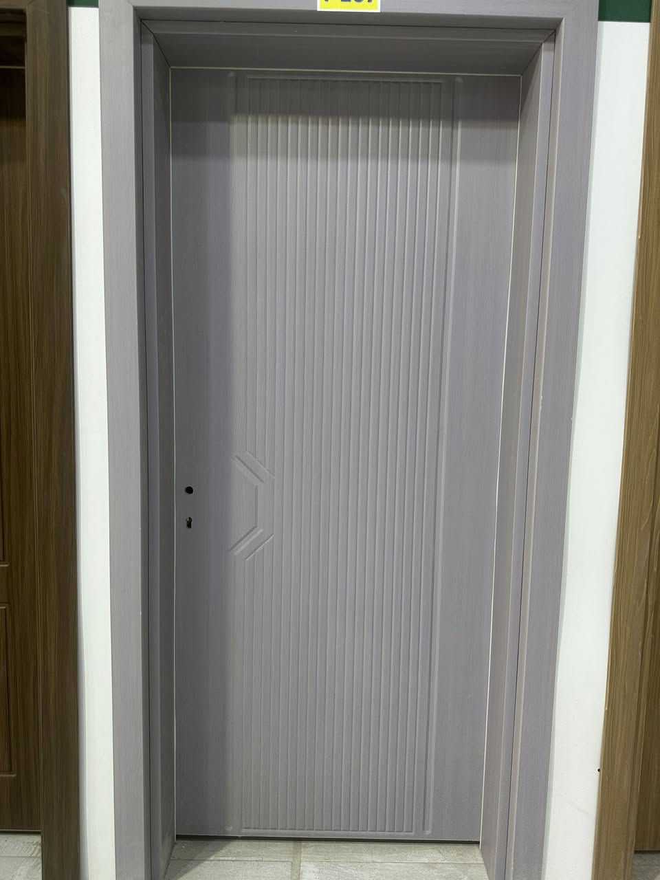 هيفن هاوس دهوك فرع كربلاء المقدسة للابواب الداخلية والخارجية نوع صيني وتركي و شمالي عنوان جاير مقابل شارع شبانات لتواصل ***********
