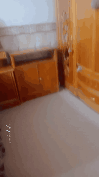 سلام عليكم غرفه للبيع السعر950وبيه مجال +رقم الهاتف ***********+الغرفه نجاره
