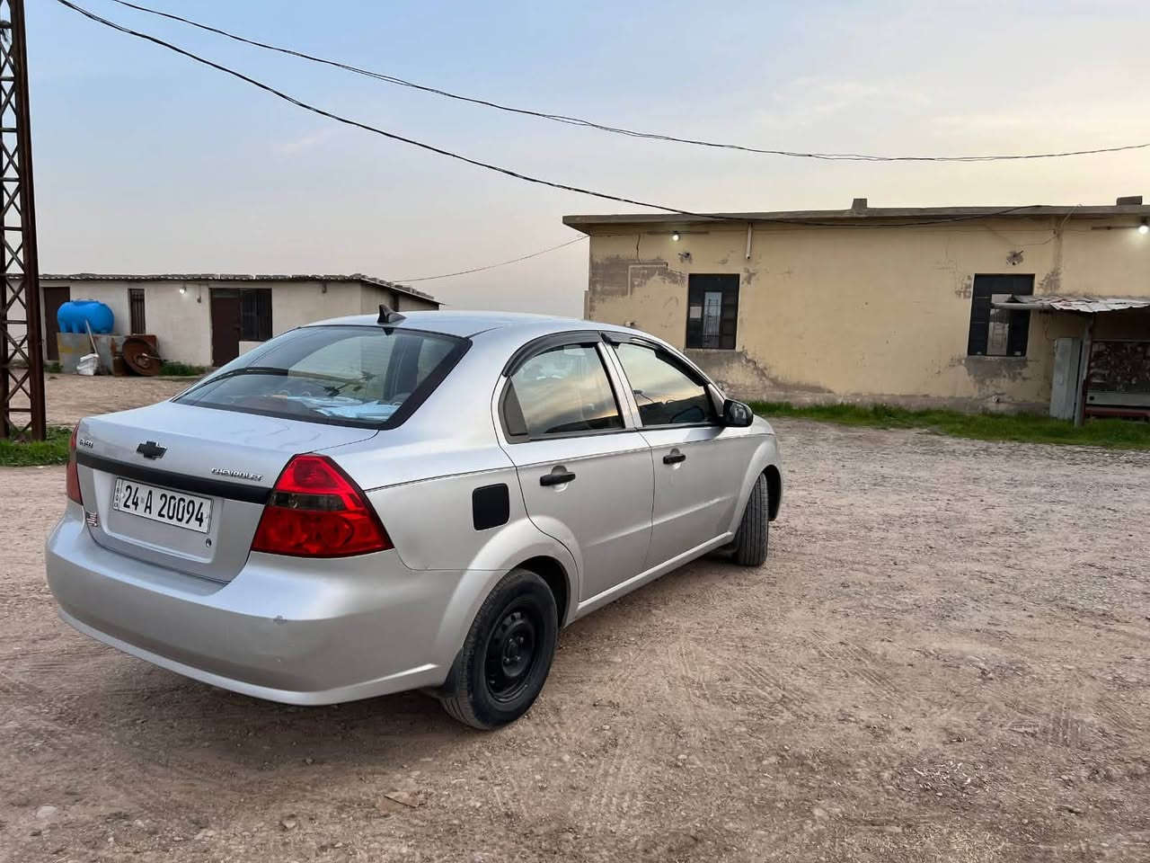 أفيو موديل 2009
رقم دهوك جديد
هزه وسنوية جديدة
السياره جاهزة كللش
محرك وكير بشرط 
تبريد ثلج 
طخم امامي خلفي جديد 
تايرات جدد
باتري جديد 
شرط التحويل 
السعر 60 
التواصل على الرقم ***********
