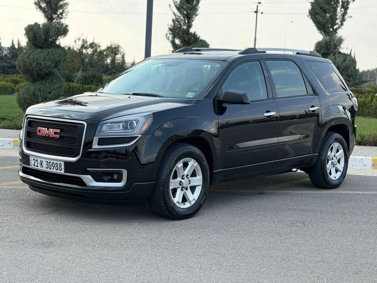 موديل 2016 وارد امريكي العنوان السليمانيه جير محرك كفاله حجم المحرك سته سلندر فول مواف سبعه راكب 
السعر 128 وبيها مجال تبريد مركزي
***********
