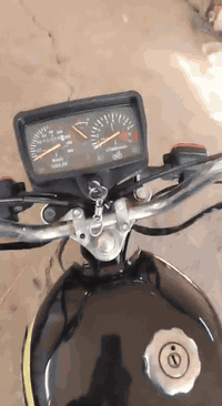 موديل 21
دراجه ابلادي امانه الله ما ينقصها شي ابد 
محرك مكفول  لا تنقيص ولا تبخير 
دراجه شلعة  ومعدل فول الفول  
سعر  600 وبيها مجال لشراي فقط 
العنوان ..بغداد .. حي الجهاد ../***********
