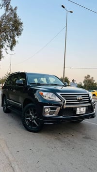 لكزس 2014 بريم اصلي ماشية ١٣٠ الف حقيقي رقمها ٤ نمر    سياره حيل جديده...