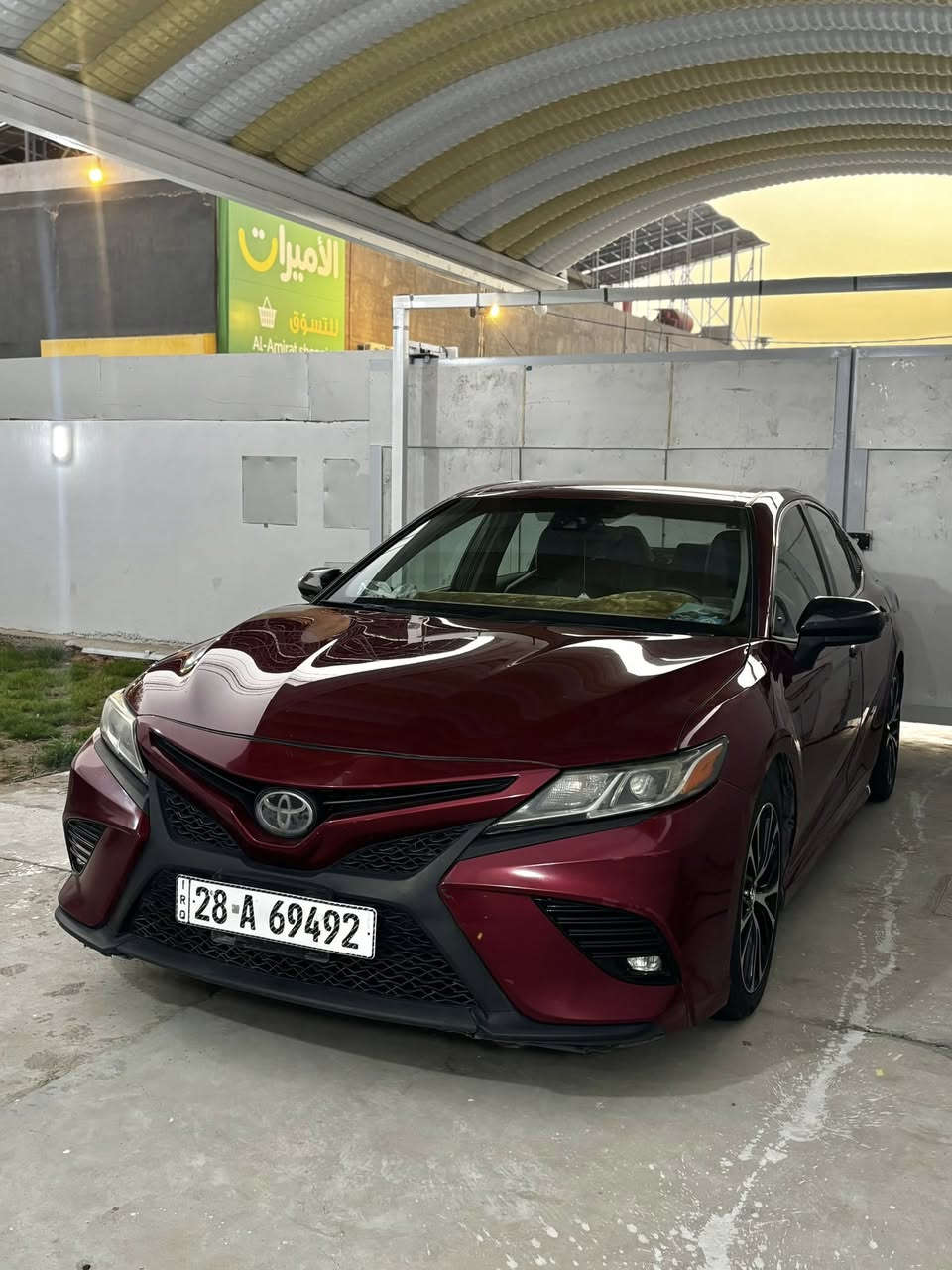 كامري 2018 Se وارد كندي للبيع
حادثها جنطة 
رقم نجف دولي 
محرك 2500 vvt تنفس طبيعي 
كشن سائق كهرباء بالكامل 
كشنات جلد
رادارات توقف ذاتي 
كروس مثبت سرعة 
ويل كب كروم 
إدامة للمحرك كاملة 
السعر 160$ وبي مجال 
مكان السيارة : نجف 
لتفاصيل اكثر : ***********
