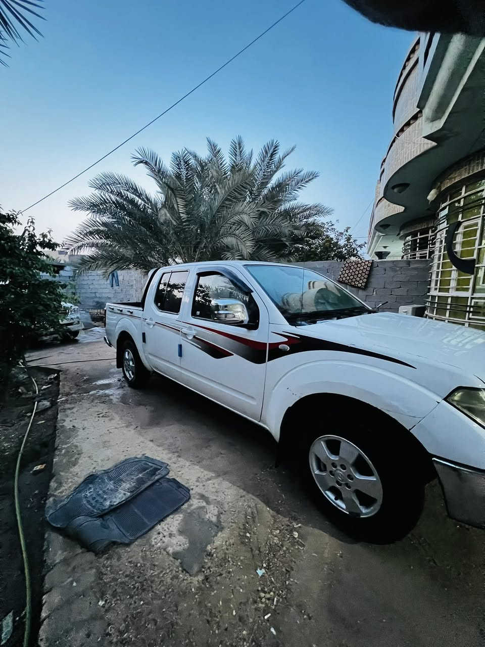 السلام عليكم نيفاره موديل 2009كير عادي رقم اربيل الدولي تريد تحويل تريد وكاله السياره بيه قطعتين صبغ العنوان كربلاء السعر 83وبيه مجال الرقم ***********
