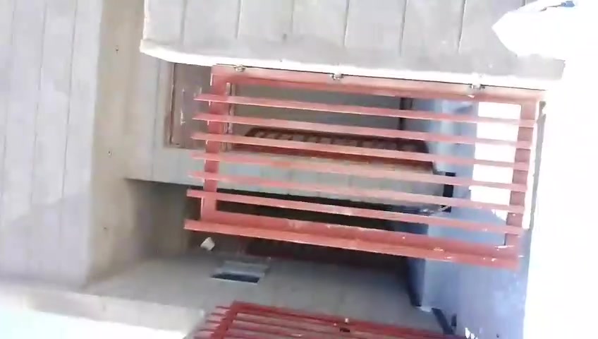 للبيع بيت طابو زراعي بسمي تحويل مباشر مساحه ١٠٠ متر
المكان ورديه سيف سعد شارع المشجر اقرب بيت هوه  تستلم مفتاح كامل بعد سبوع يتجهز كامل
السعر ٥٥ مجاله شي بسيط جدا جدا
شغل والله درجه اولى اي استفسار اتصال
***********
