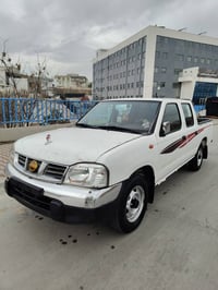 نيسان • ٢٠١٠ • بوياخ أسود