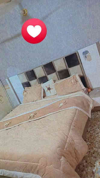 السلام عليكم غرفه تركيه جديده نضيفه فول كنتور وجربايه وزوايه نضيفه سعر ٣٠٠ مكاني الدوره ابو دشير رقم اتصال ***********
