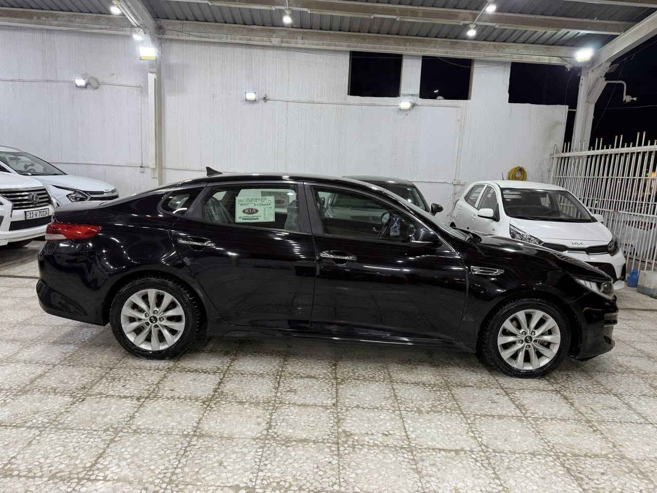 السلام عليكم كيا اوبتما 2016 فقط بنيد ايرباك دشبول السياره جاهزه مكينه شاديلها جديده سونارها موجود بالمنشور السياره ماشيه 128 جاهزه من كلشي دهن باتري جديد السياره جاهزه من كلشي ماتصرف عليها الف مثنى حره بأسمي مداور مباشر 
السعر 125 
مكانها السماوه مركز 
***********
