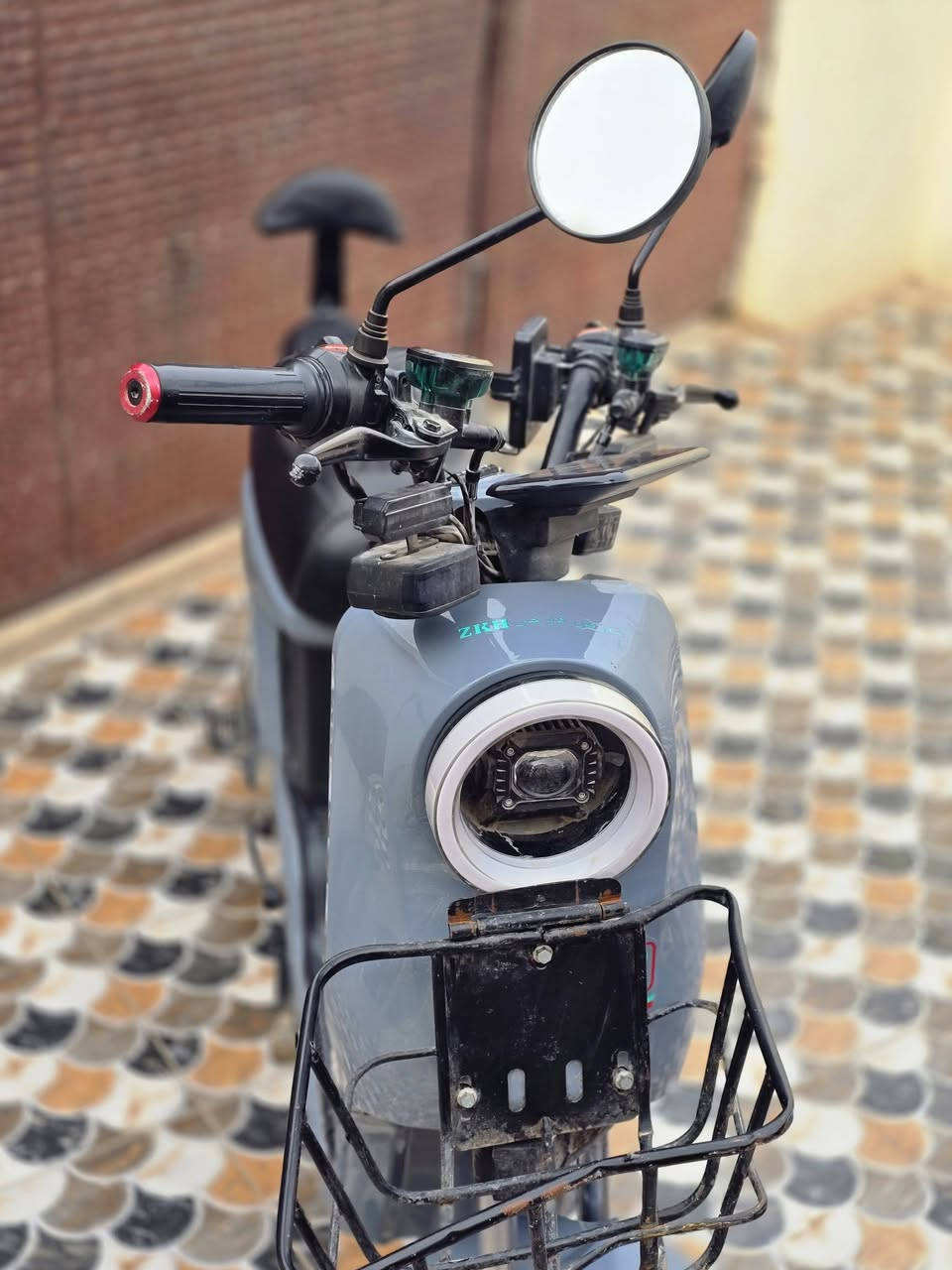 السلام عليكم دراجه شحن ار ٩  للبيع التواصل ***********
