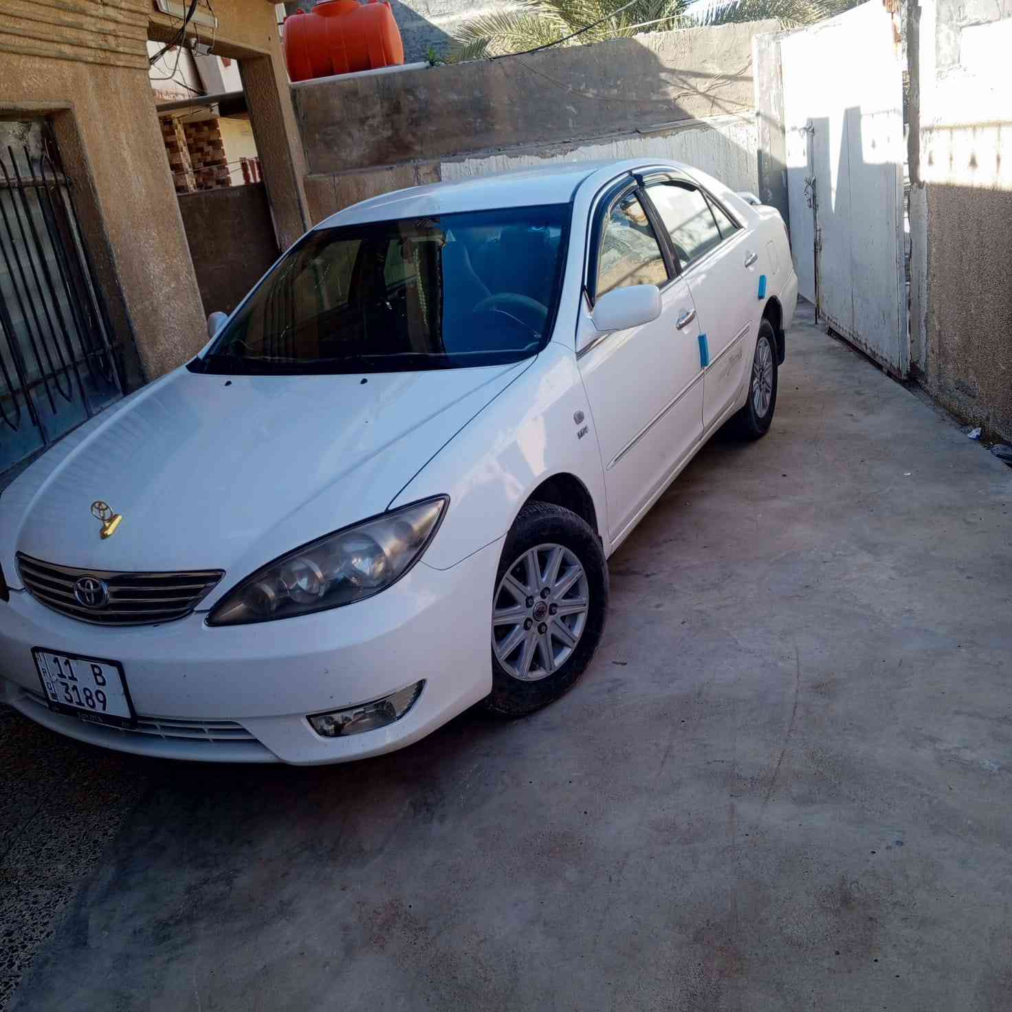 كامري ٢٠٠٦ خليجي محرك ٢٤٠٠ رقم بغداد دولي سياره نظيفه بدون صبغ ماعدا هلال جاملغ خلفي شي قليل موضح بالسونار تفاصيل السياره تخم اطارات صدر أمامي  خلفي باسمي السنويه 
السعر المطلوب ١٢٥  بيه مجال للإستفسار الاتصال ***********
مكان السياره صلاح الدين الاسحاقي
