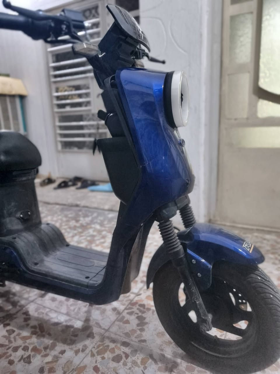 ار تسعه ريان للبيع السعر 470وبيها مجال جديده ونطيك وياها عقد ومكفوله من كلشي كلشي شغال بيها وجديده ماشيه 1500 اخت زيرو قبل شهر جايبها من شركه نكاني بغداد بياع للتواصل***********
