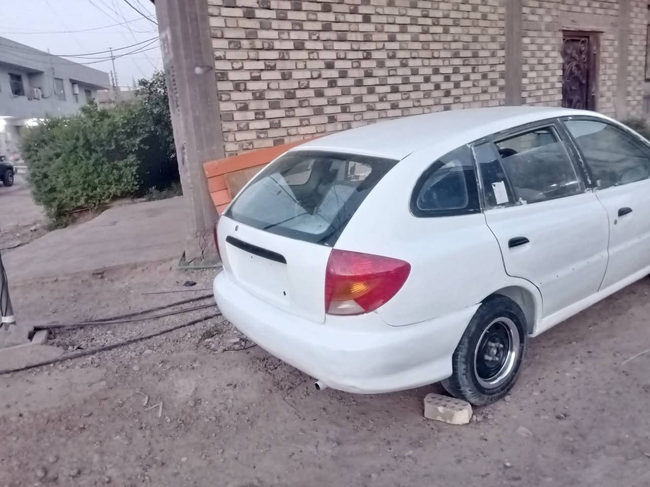السلام عليكم سياره ريو موديل ٢٠٠٠ حانت تكسي وحولته خصوصي باقي افحصه وتترقم خصوصي بسم اليشتري تريد بسمي ماكو مشكله محتاج سياره تكسي أو كيا  مراوس انطي فرق سياره معمره حديد مساعده الماكينه بيه خريطه دخان اسود لأن اكو حساس مالصالنصه مكطوع واحتمال وصاخه نتعرف للكهرباء الايت بعدني ماشاد الكلوي والسكتات يم الكهرباء ٢٥ ورقه للشراي الموبايل *********** رقم بغداد تحويل مباشر
