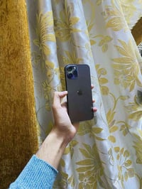 آيفون ١٢ برو ماكس • ٢٥٦ • بطارية ٨٥