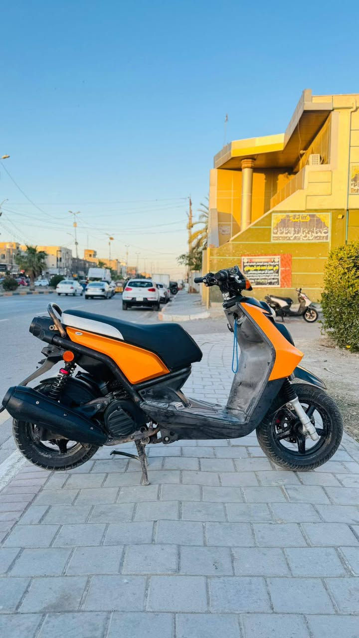 سلام عليكم
سكنس جبلي مديل 15 
كل نقص ما بيه مثل ما موضح بل صوره اوراق كامله منفيس مكاتبه 
كلشي بيه شغال
نازله عله ايدي دراجه رمبه
قفل جنطه
قفل ستيرن
قفل جوزه
دبلات شغاله 
تايرات جديده
دهن جديد
عارضه مليون  بيه مجال قليل
متواجد كل وقت ***********مكاني بغداد شعب
