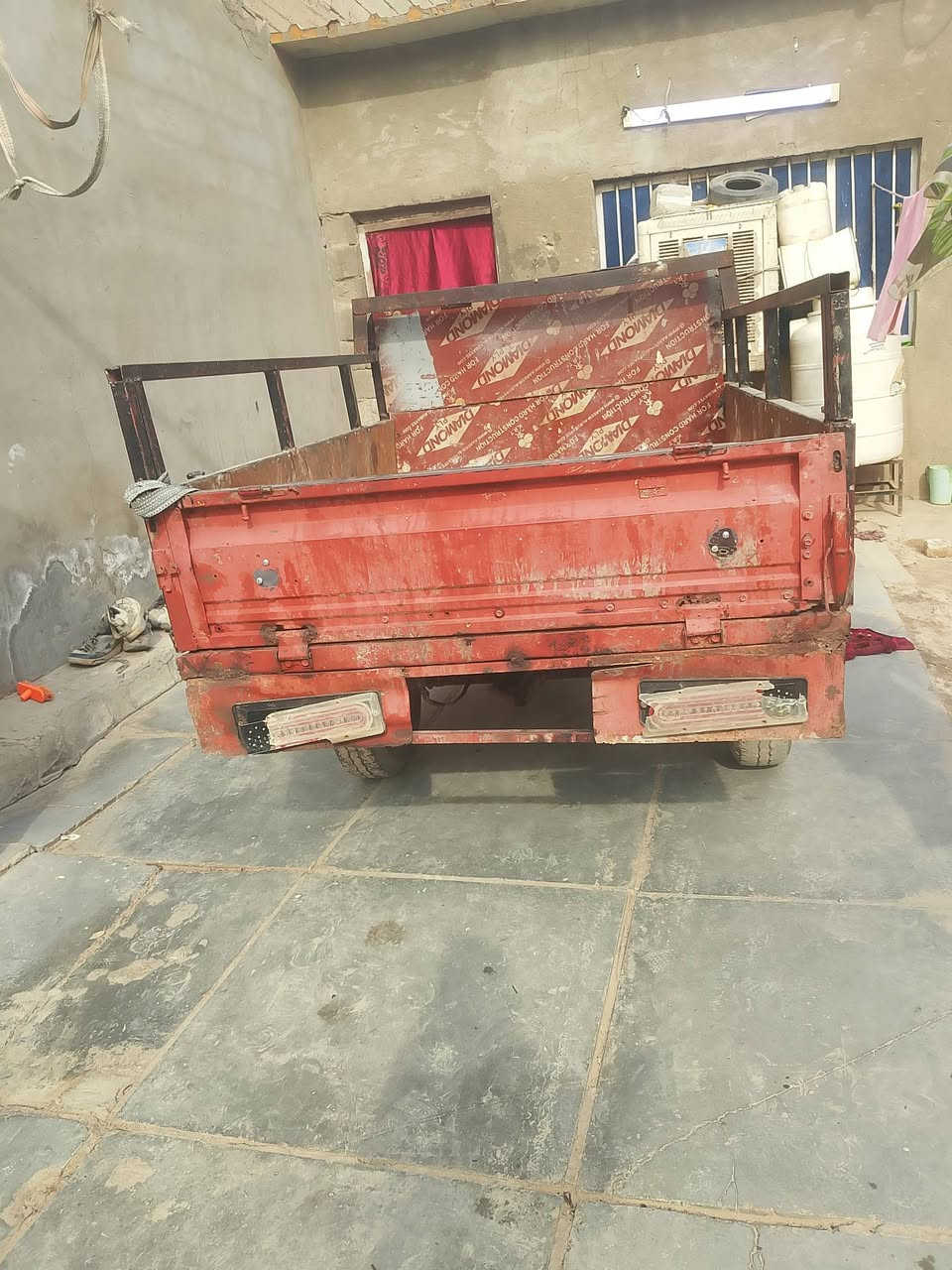 للبيع سعر 400 لف مكان حي الرحمه الشماعيه ***********
