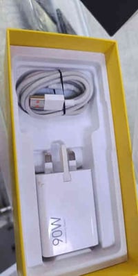 ورحمة الله  تلفون لبيع نضافهه واحد ع واحد كلشي بي ضمان  تفاصيل مثل ما ...