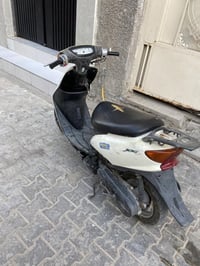 دراجه ٦٠نضيفه جدا كفرات اصليه بيه نقوصات بسيطه السعر ٢٥٠وبيه مجال بغدا...