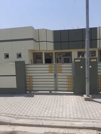 بيت للإيجار • ١٢٠م • مجمّع الروّاد الكوت