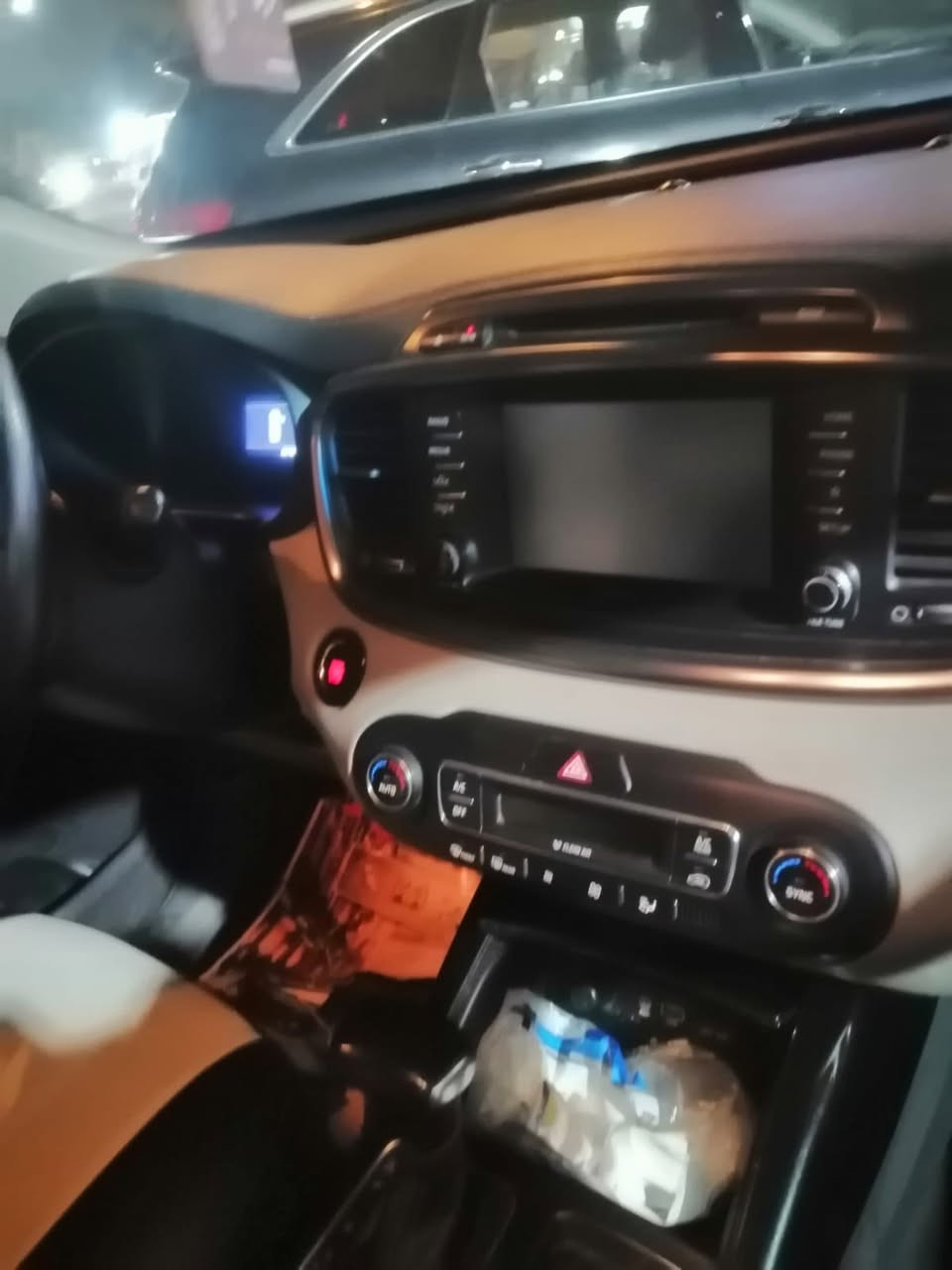 السلام عليكم
مكلف بالنشر 
سورنتو خليجي موديل٢٠١٩
٦سلندر
٧راكب 
مكفوله كفاله عامه مكينه كير كشر 
السعر ٢٥٠ وبيها مجال حق الجيه 
***********
