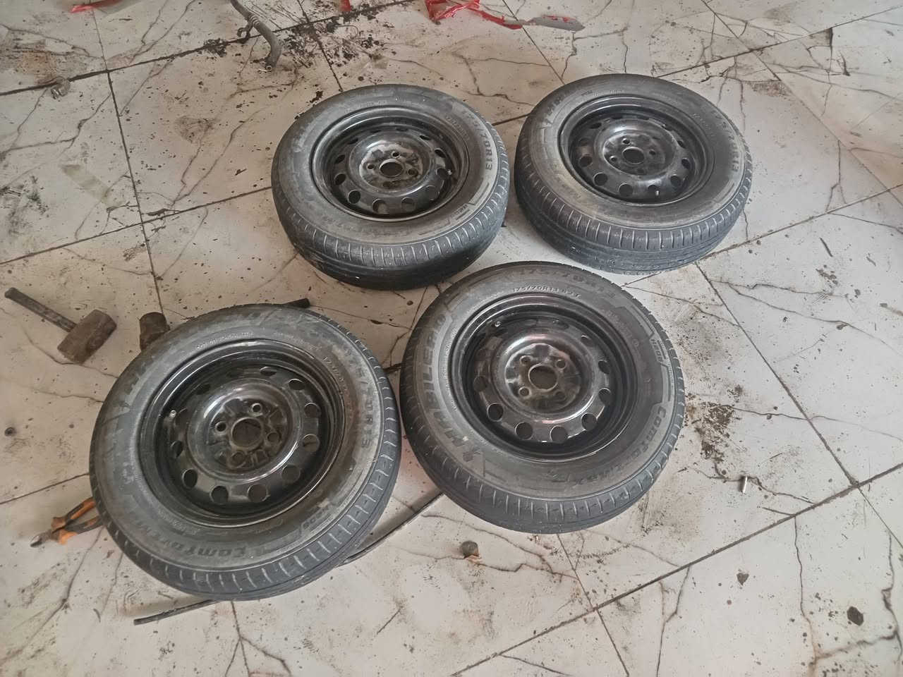 سلام عليكم تخم تاير ويل تايرات صالهن 20يوم من شادهن لا بنجر ولا ركعه ويل مصبوغ حراري لا عاواج ولاكلشي بيهن مكفولات مكاني كربلاء ***********
