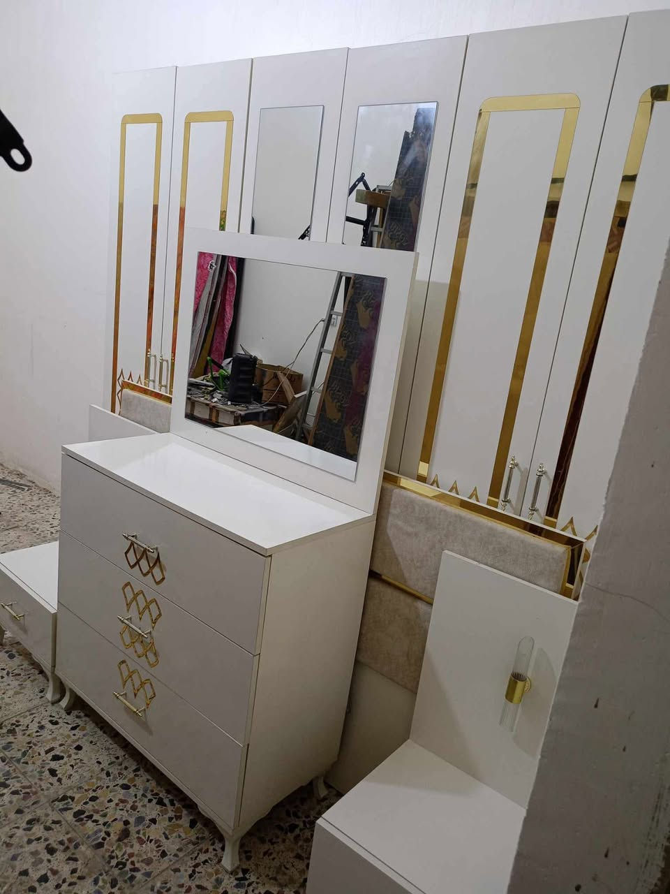 غرفة تركي 🇹🇷 مستخدام 5قطع  ✨✨
نضافه 90 💯
ابواب  💖
السعر 475 💖💸
مع شد🪛 ونقل 🚚  مجاني  داخل بغداد  محافظات بكروه


**إذا كنت صاحب هذا الإعلان وتريد حذفه لأي سبب، رجاءا أرسل رسالة إلى الدعم الفني**