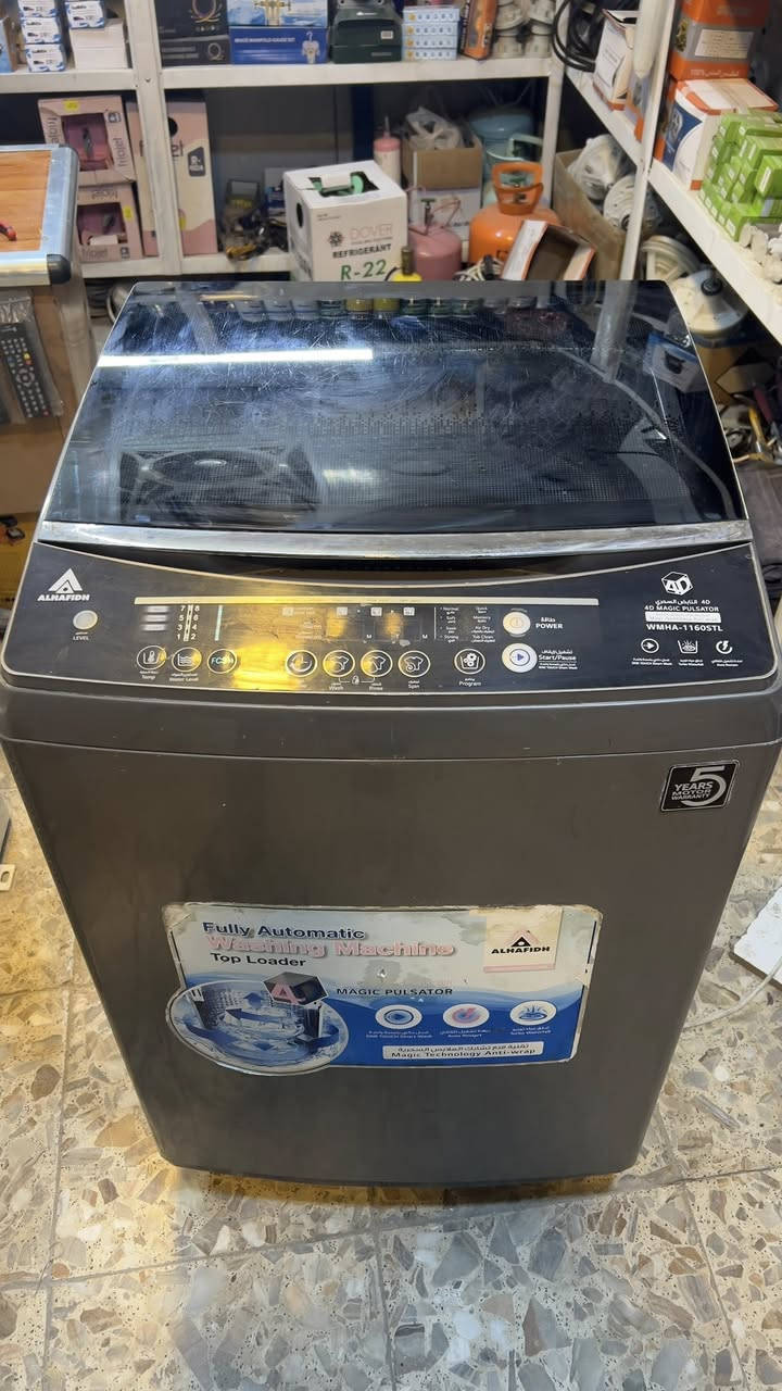 السلام عليكم 
غسالة اوتماتيك الحافظ 16كيلو بلادية مابيهه اي تصليح الغساله فول نظافة السعر 150وبيهه مجال للطيبين 
***********
