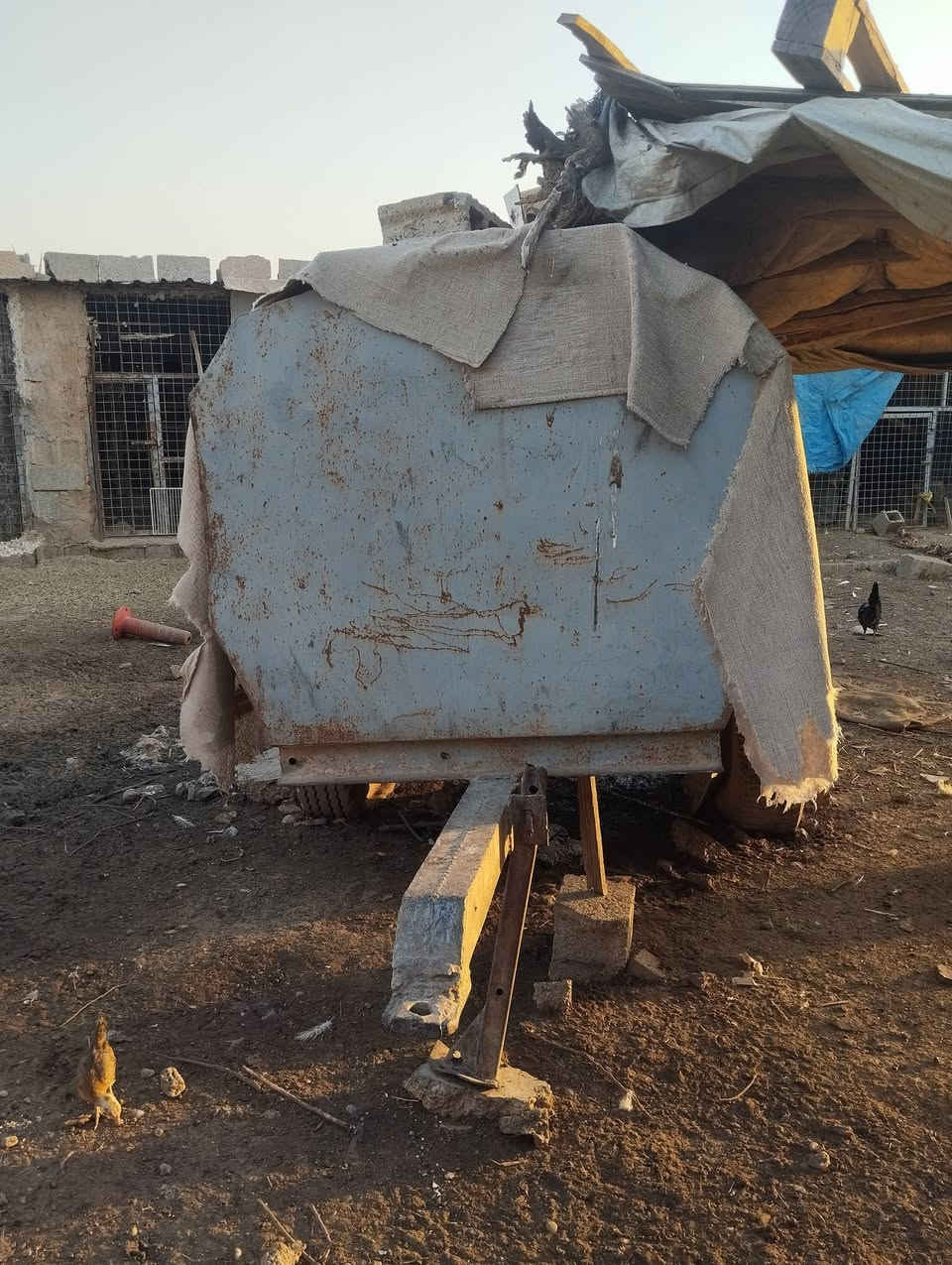 ئەم تەنکەرە بۆفرۆشتن پاکو بێ عیبە کێ دەیەوێ مسج بکات


**إذا كنت صاحب هذا الإعلان وتريد حذفه لأي سبب، رجاءا أرسل رسالة إلى الدعم الفني**