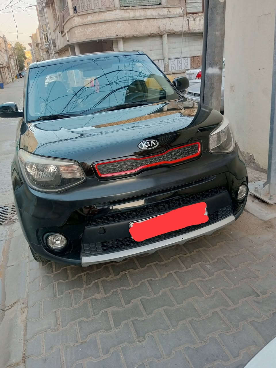 السلام عليكم صول وارد امريكي موديل 2015 بيها صبغ قطع كير ومحرك تبريد مكفول السعر 100 وبيها مجال 
***********
