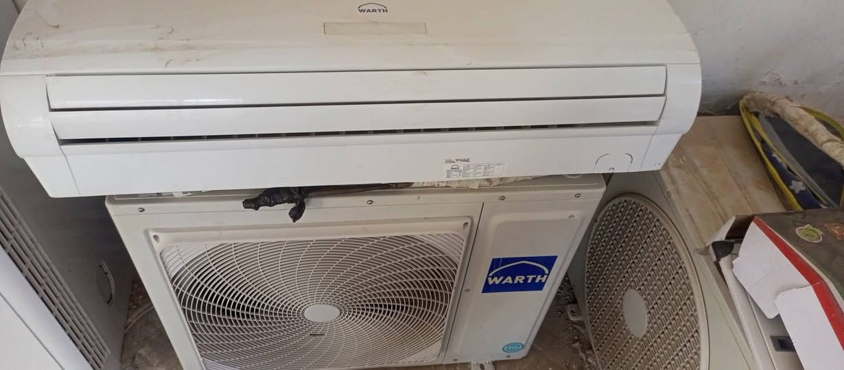 سبالت جدد على وضع الشركه اخو الجديد يعني شخط مابيهن غازهن 410 
الوارث طنين 
اوناكس طنين 
الوادي عمودي انفينتر 3 طن ***********
