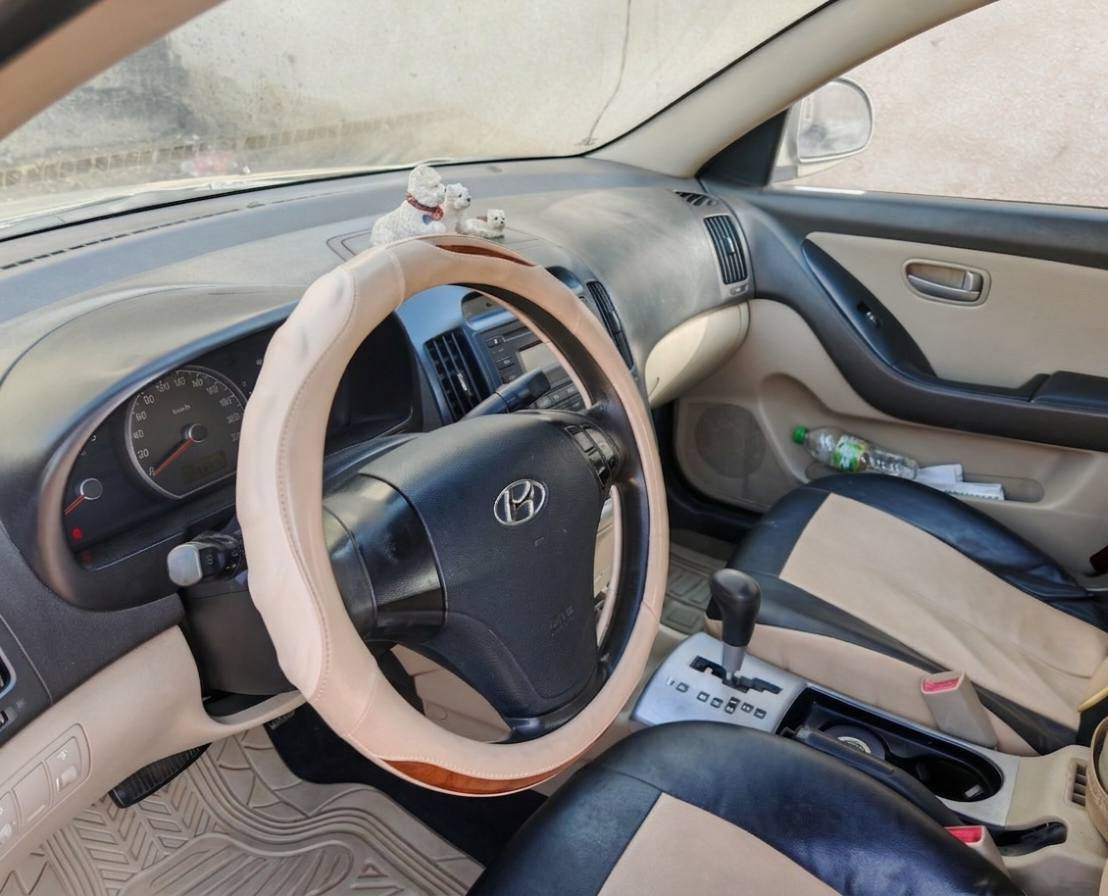 السلام عليكم متاح للبيع سياره النتره موديل 2008
وارد خليجي محرك 2000
رقم بغداد 
السياره بأسمي تحويل مباشر 
المكان كربلاء 
السعر 88 ورقه وبيه مجال 
***********
