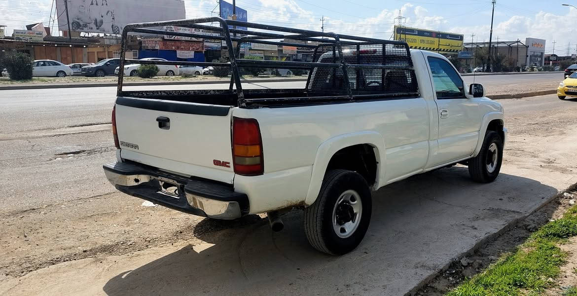 جمسي 2003 مال مزاد شرط الترقيم كتاب كامل والقرص نازل بس باقي الرقم 
 محرك 8سلندر كير تعليق..دفع رباعي 
بدي طويل ..سياره وضع الشركه محرك مامفتوح 
كل شي بيها بلادي  تبريد ..تدفئه كهربائيات كلها جاهزه 
صدر جديد ..طخم تاير جديد 
السعر70
بيع او مراوس ب كيا حمل
مكان السياره الموصل 
***********واتساب
***********
