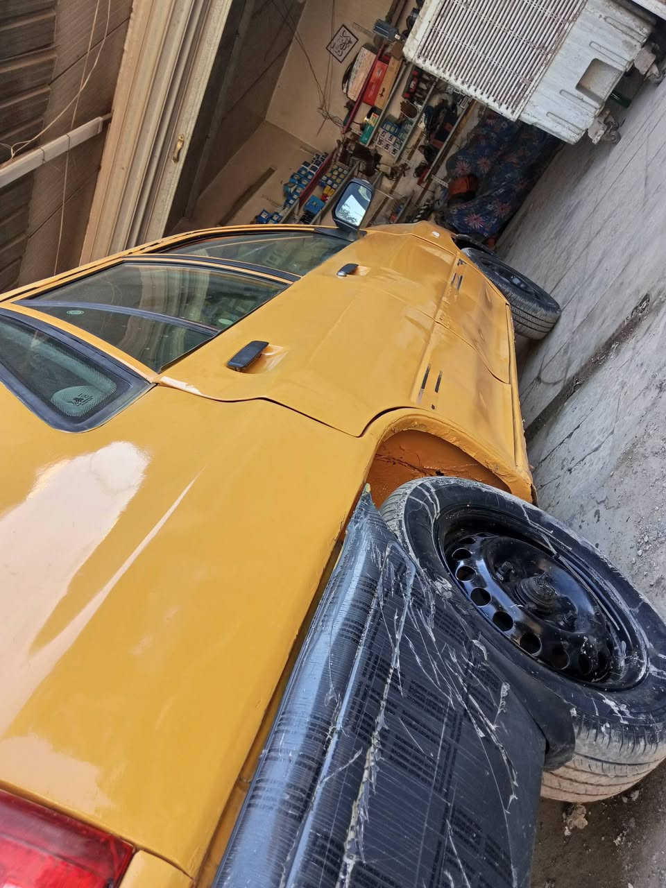 السلام عليكم سايبا موديل 14 للبيع او مراوس حسب القناعه السعر 28 بيه مجال قليل رقم انكليزي هزة جديده سنويه بسمي مصفره هيئه وغرامات السيارة من شتريته بيه ضربه ومصلحيهة بس ضربه مو قويه كير مكينه خير من الله كهربائياته كله شغله تبريد بي ليك شواصيه خير من الله مكاني بغداد الزعفرانيه ***********
