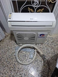 سبلت جداري واحد طن نوع گري انفيرتر يشتغل على المولد ستعمال قليل على وض...