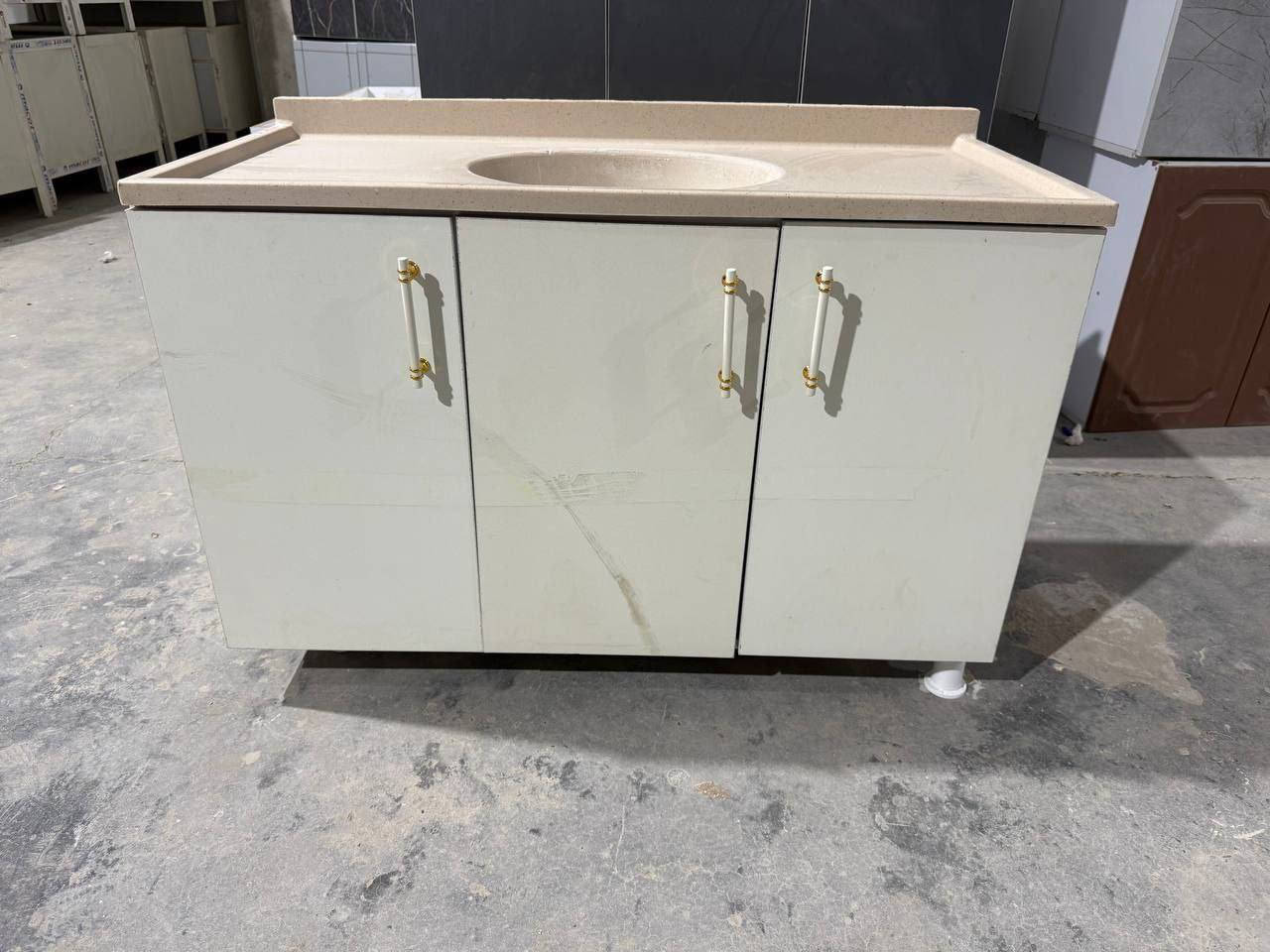 سنك  MDF خشب متر و20 سم
الارتفاع 83 سم 

السعر 125 😍الف

التوصيل 🚚🚚

بغداد مجاني 
(كربلاء +بابل + نجف + مركز الديوانيه + الأنبار مركز 25 الف ) 

(واسط + صلاح الدين + ديالى 35 الف 

(السماوه + العماره + الناصريه + البصره (50) الف )


**إذا كنت صاحب هذا الإعلان وتريد حذفه لأي سبب، رجاءا أرسل رسالة إلى الدعم الفني**