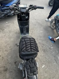 أسم الدراجة R9. باتريات جدد شاحنة مالتها الأصلية كهربائيات شغاله كاملة...