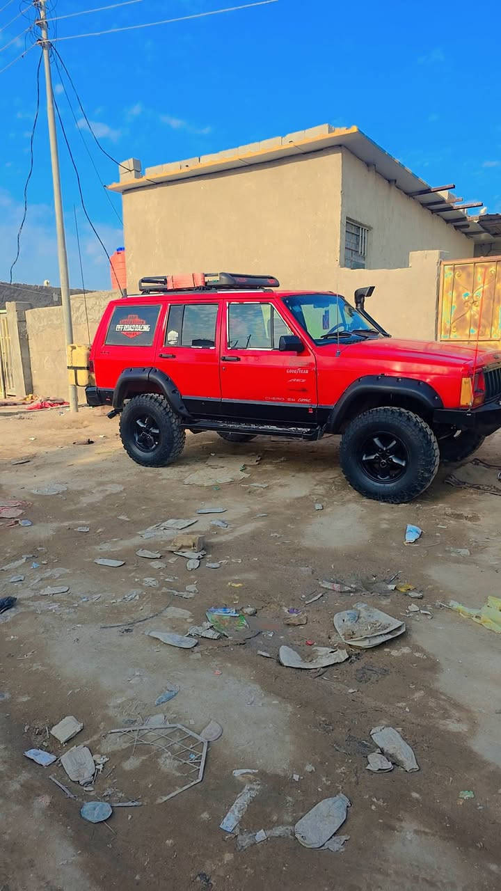 سلام عليكم جيب شاروكي 1996بلاد مكينه جديده دفع رباعي حداده جديده
تبريد شقال طخم تاير كير عادي رقم بقداد  شاشه دواخل جديده
الستفسار *********** السعر 55 بيه مجال
