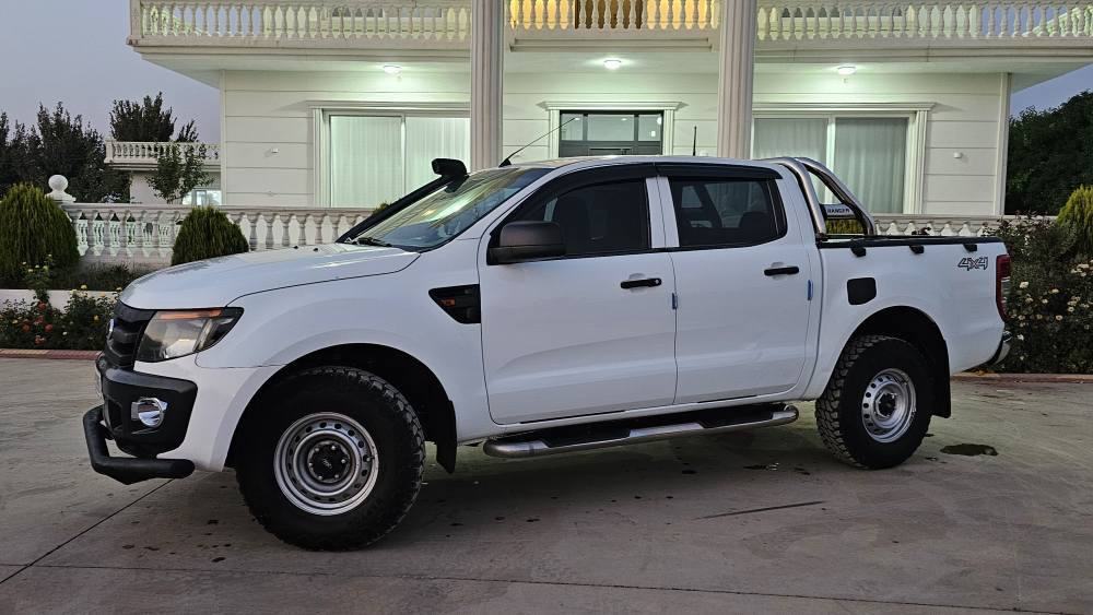 فۆرد رانجر 2013 گاز یەک پارچە پەمپ سەیارەکی زۆر جوان و خاوێنە سەیارەی مالی خۆمە نازانین ترشو خوێی بکەین ههههه
 سەنگەسەر
*********** بشدار, السليمانية
