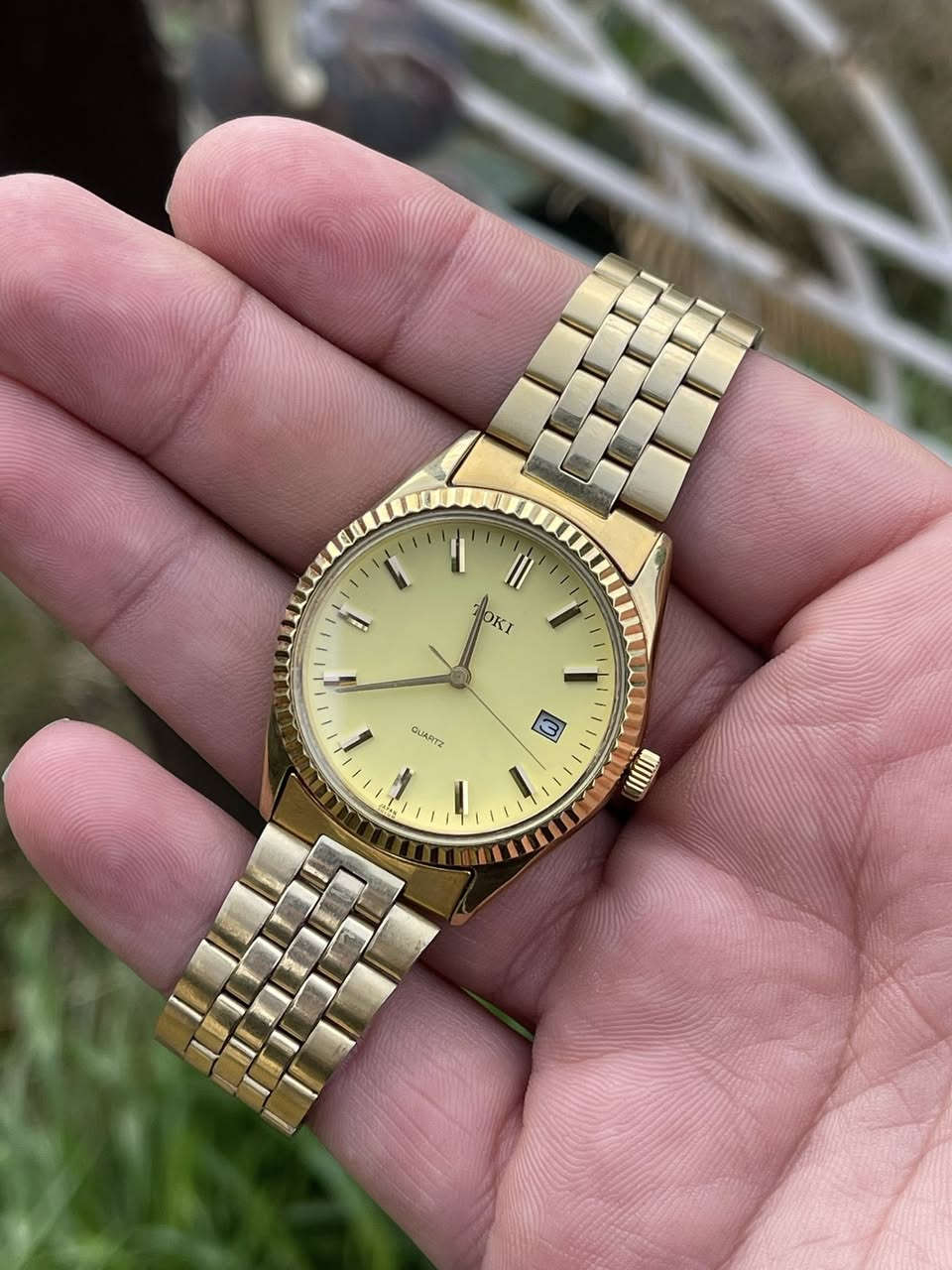 صباحكم احلى اجواء واحلي دزاين 👑 الياباني
ساعة ماركة TOKI ياباني اصل ختم سنل ستيل ب كامل 
بتصميم كلاسيكي مستوحي من طراز الرولكس 
قطر 37 رائسي  عرض منذف تاريخ 📅 
👑  عنواني بغداد الدورة يوجد. توصيل 🚚 بغداد ولكل العراق 🇮🇶 

***********
