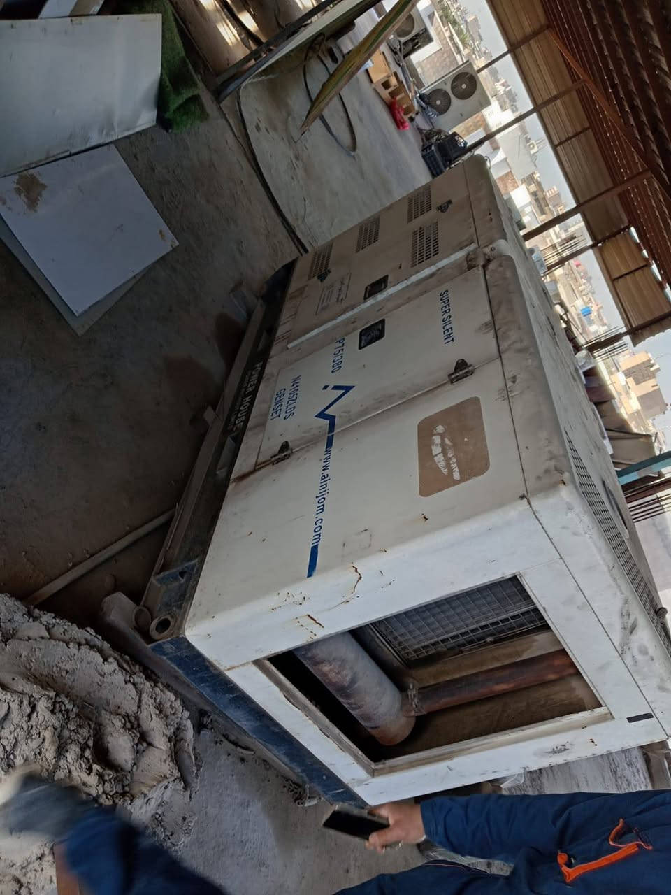 سلام عليكم
مولده كاتم 
37 كيفي 
150 انبير 
للبيع نضيفه 
عنوان نجف 
***********
