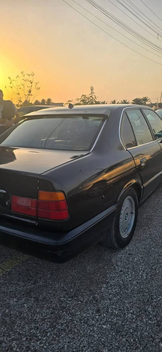 بي أم موديل ٩٣ حجم ٥٢٠ محرك ٢٢٨ موديل حديث كير نفس الموديل صبغ عام ظررها جاملغ يمنه امامي فقط والباقي اثر جراد  رقم انبار تحويل مباشر  كير محرك علفحص..السعر ٥٨ بي مجال..مكانها..الرمادي..للاستفسار ***********
