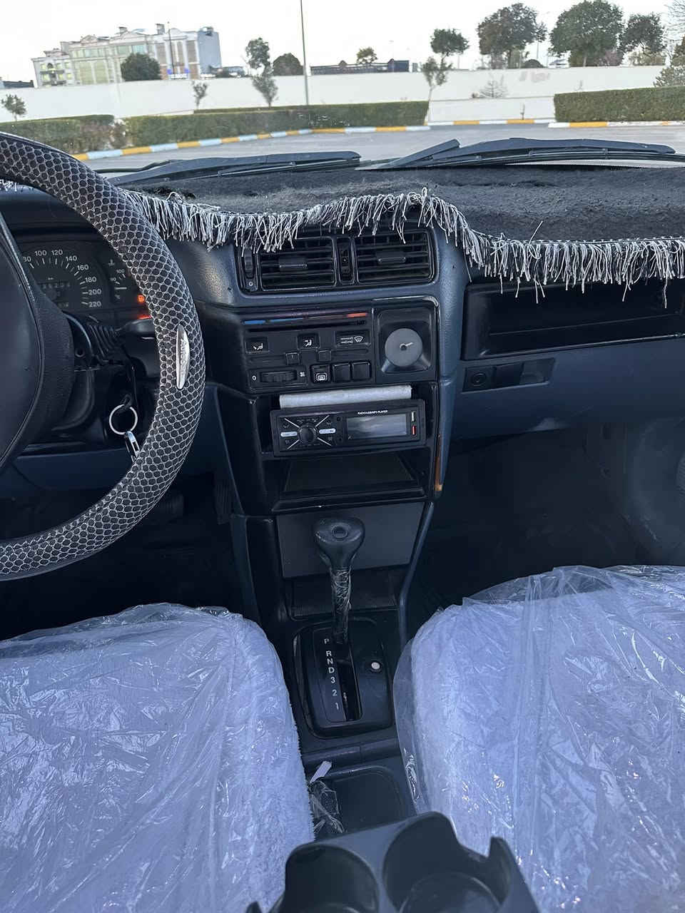 ئؤپل مؤديل١٩٩٢گير تؤماتيك مةكينة٢٠لةجواني نمونية بي نةقوستاني كيرمةكينة بةشةرتي فيتةر  سحر ٤٣محامةلة ٧وةرةقةش خةرامةي لةسةرة دواي محملة دةكريتةوة پشتوپيشي كةپسة بةس دةرگاي سةياق ليداني هةية***********شوين هةولير
